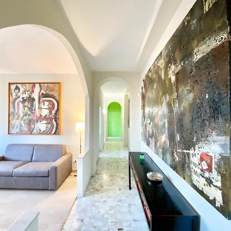 1 Min Castle - 7 Min Cathedral On Walk Prestige Apartment *